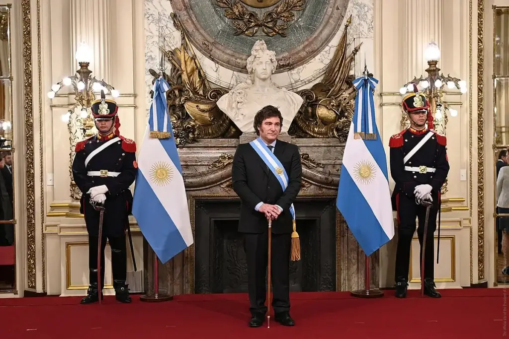 Javier Milei - Imagen ilustrativa de la lógica del trilema